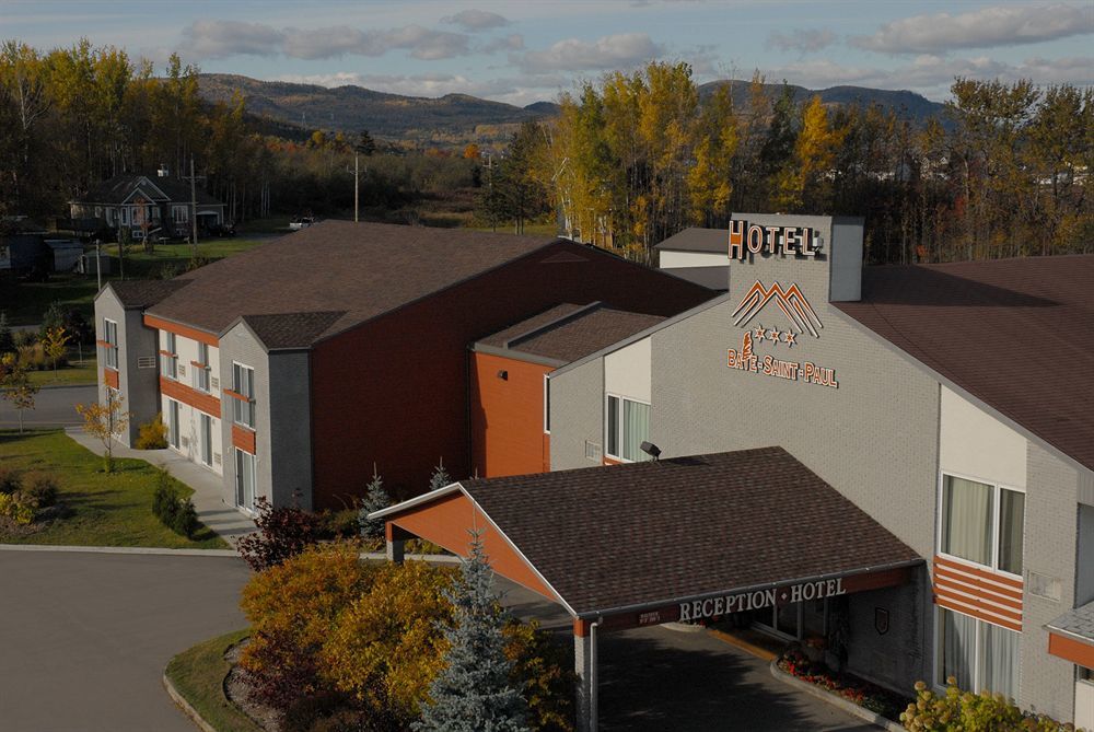 Hotel Baie Saint Paul Exterior photo